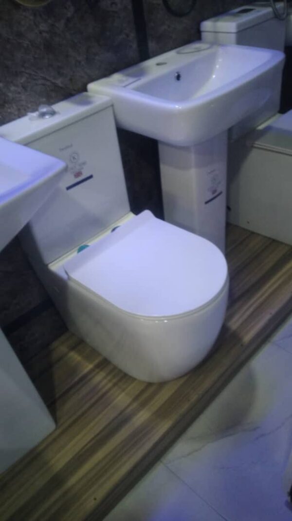 Toilet & Bathroom Fittings - Image 6