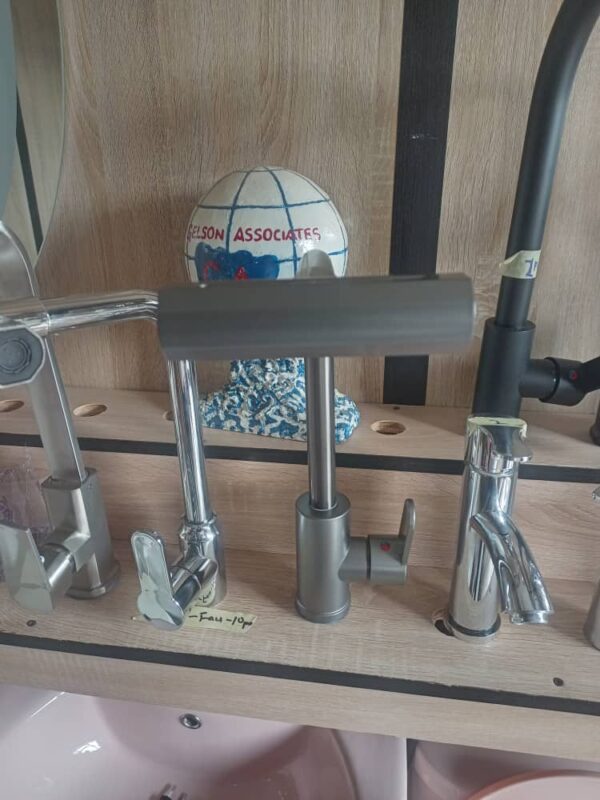 Toilet & Bathroom Fittings - Image 5